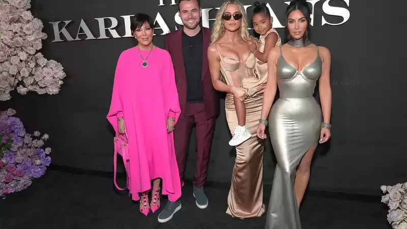 Kim Kardashian Predicts the Gender of Kylie Jenner's Baby, and Other Amazing Moments from "The Kardashians"