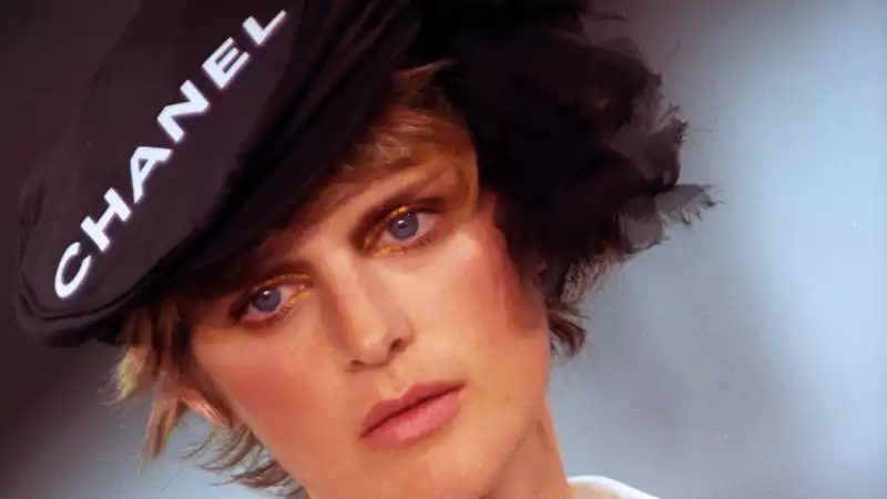 Model Stella Tennant Dies at 50