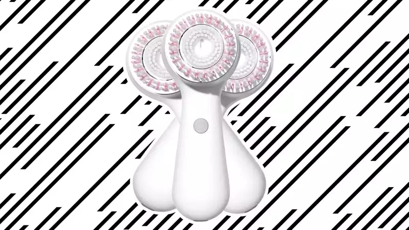 Clarisonic goes out of business, 50% off all items.