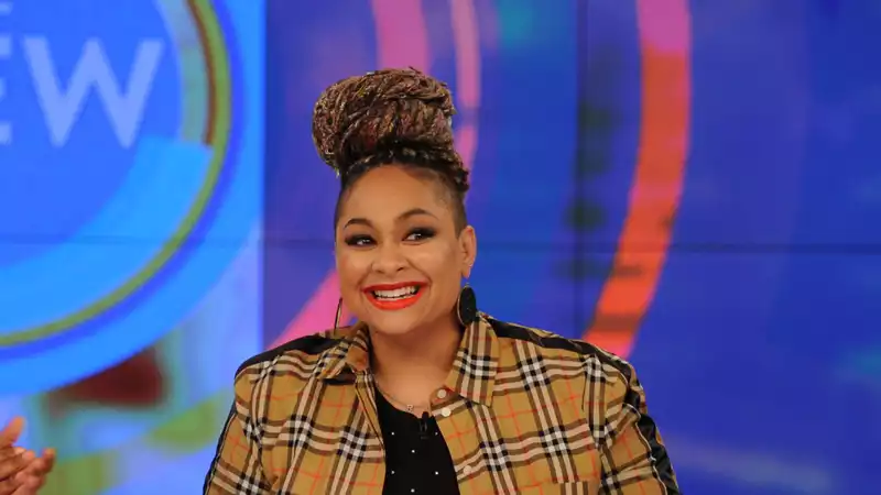 Raven-Symoné married Miranda Pearman-Madei in a beautiful surprise wedding.