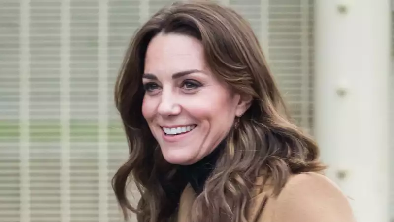 Kate Middleton in public with $8 earrings