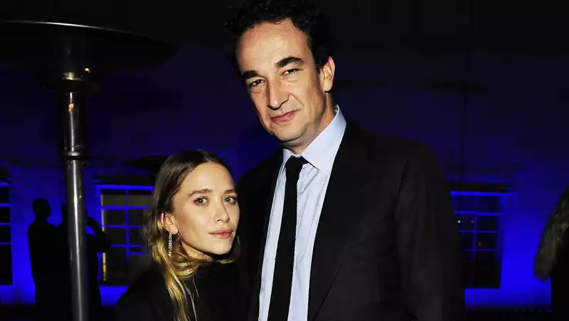 Mary-Kate Olsen demands an emergency divorce from Olivier Sarkozy.