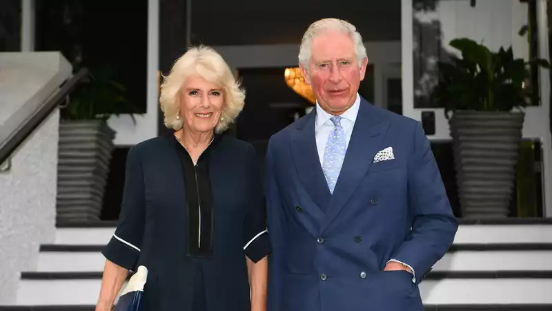 Prince Charles "remains calm" after coronavirus diagnosis