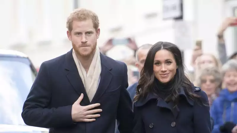 Prince Harry and Meghan Markle should continue to receive diplomatic protection, legal experts say