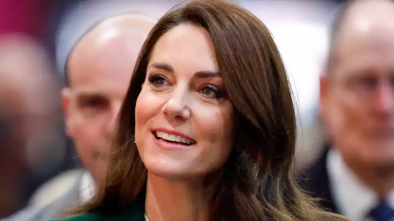 Video of Princess Kate being bowled over is spreading on TikTok