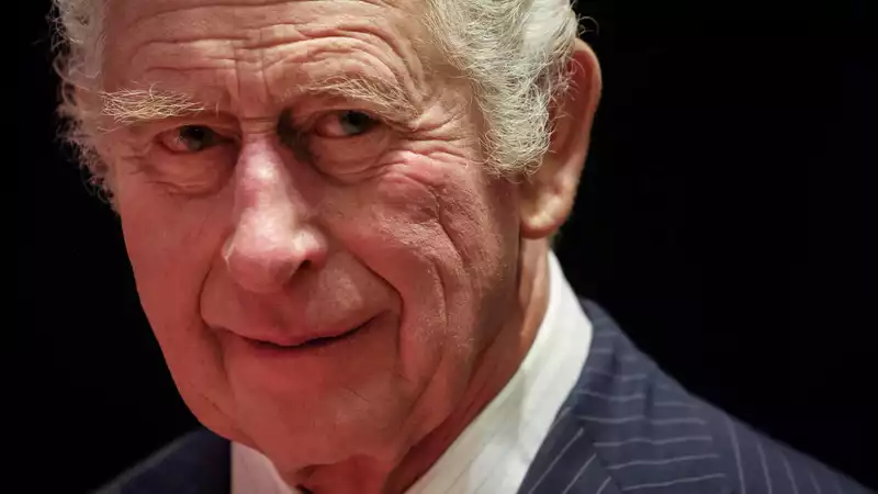 Prince Charles Makes "Big Mistake" in Evicting Harry & Meghan: "Optically Awful," Royal Expert Says