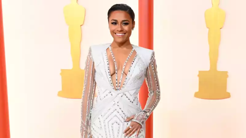 Ariana DeBose's "Elegant" Oscars Makeup Was Inspired by Josephine Baker