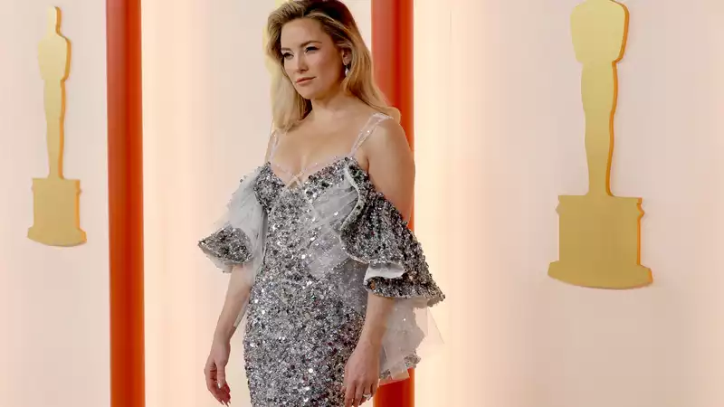 Kate Hudson's Most Awkward Moment with Interviewer on Oscars Red Carpet