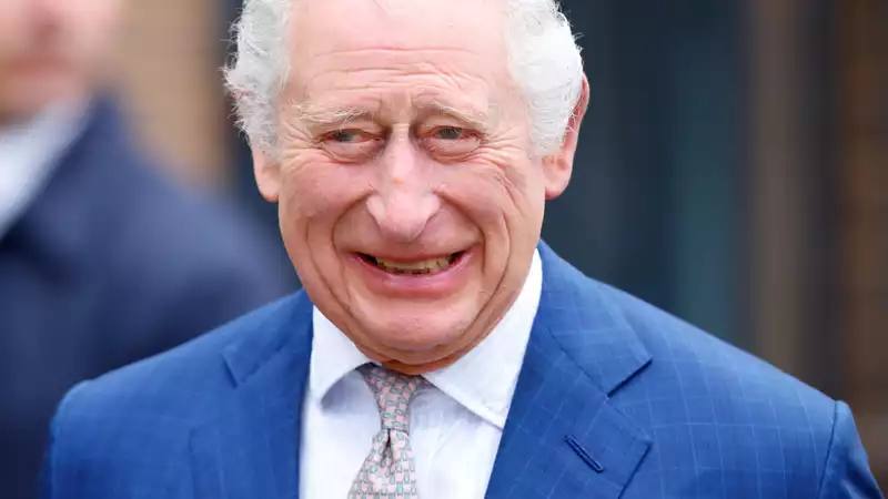 Amid the Frogmore retreat, Prince Charles is apparently offering Prince Harry and Meghan Markle an apartment at Buckingham Palace.