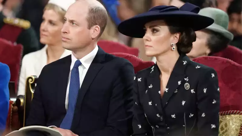 Commonwealth Day exchange between Prince William and Princess Kate "bordering on flirtatious," body language expert says