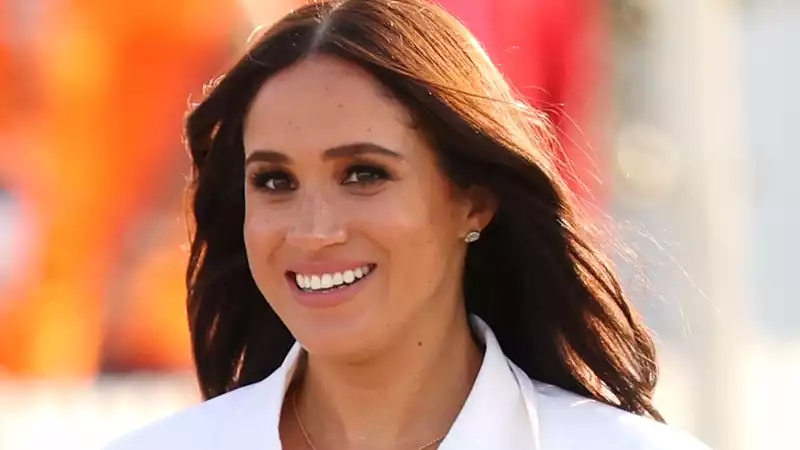 Meghan Markle Hopes to Restart Career After Coronation, Experts Say