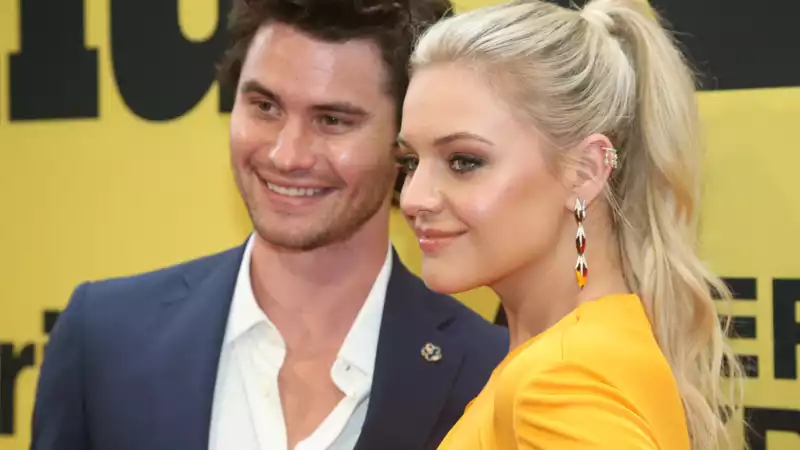 Chase Stokes Says He's OK With Being Kelsea Ballerini's "Golden Retriever Boyfriend"