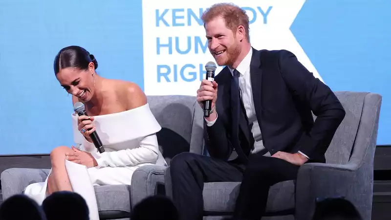 Prince Harry and Meghan Markle's empire is "starting to crumble" after the end of their contract with Spotify, experts say