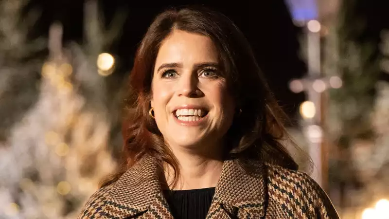 Princess Eugenie gives birth to her second child.