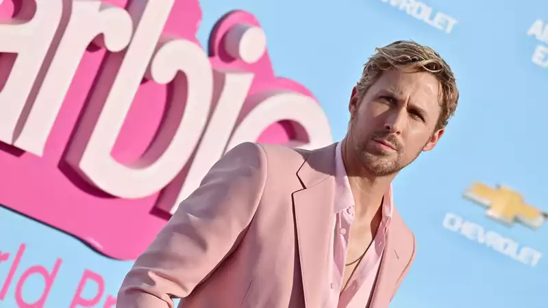 Ryan Gosling as Ken in new "Barbie" sneak peek