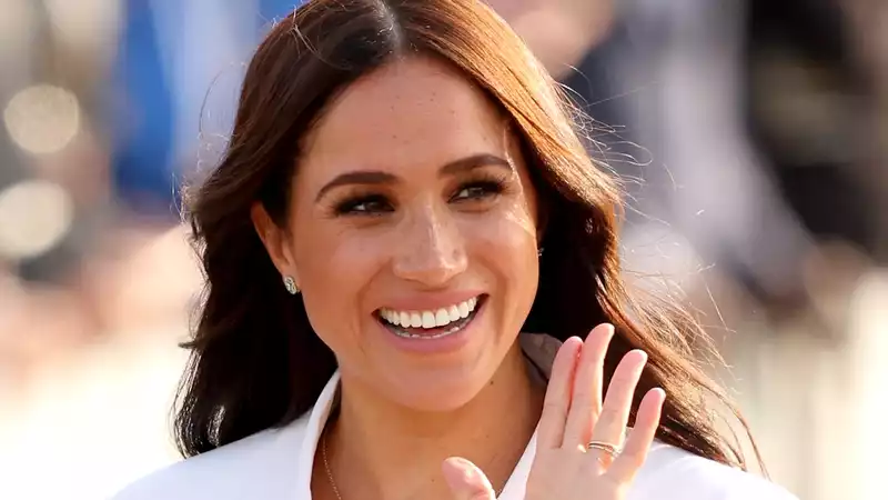 Don't underestimate Meghan": Princess Diana's confidante predicts Meghan Markle will become governor of California.