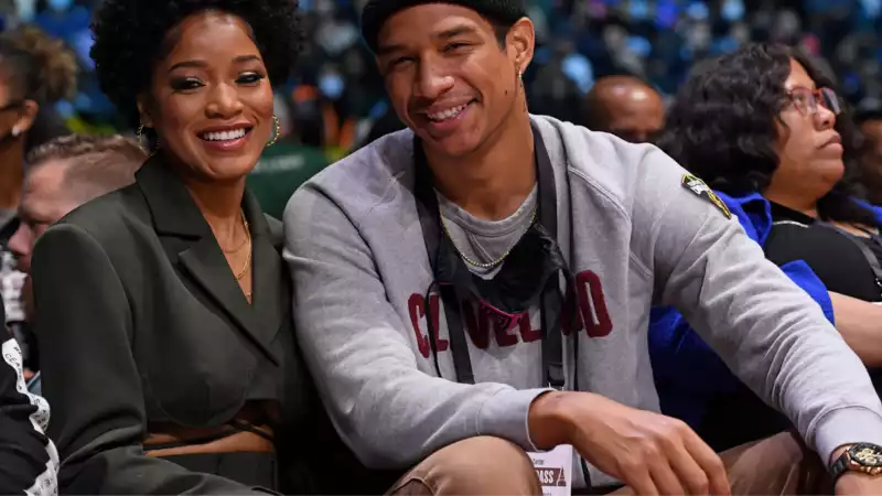 Keke Palmer's boyfriend, Darius Jackson, slanders her attire and antagonizes her.