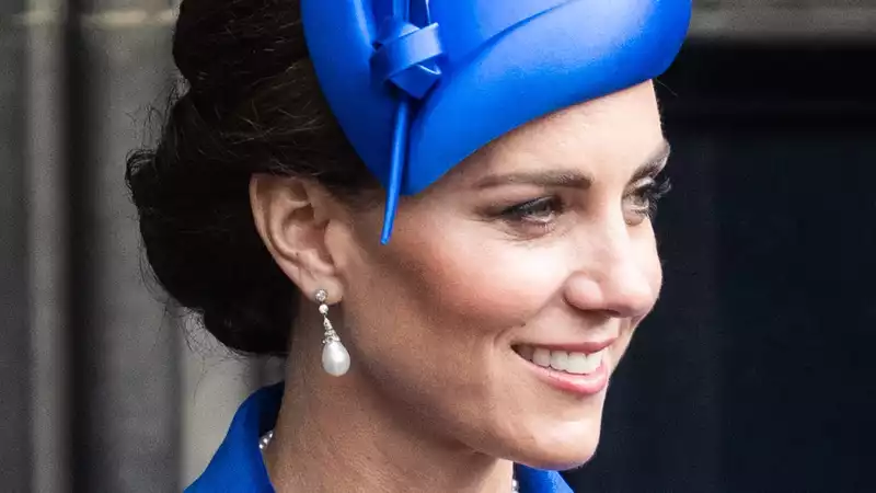 Princess Kate wears the late Queen's £23,000 necklace to Prince Charles' Scottish coronation