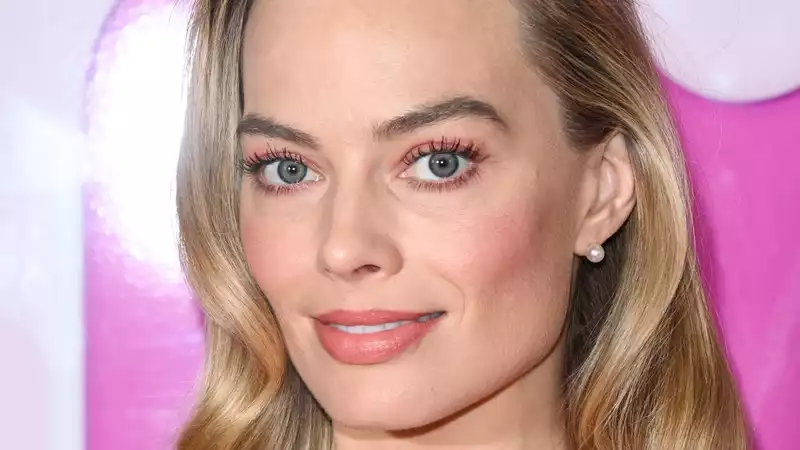 Margot Robbie Wears Vivienne Westwood Again for Last Look on "Barbie" Press Tour