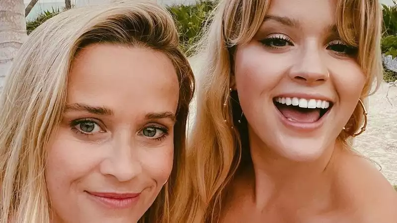 Reese Witherspoon and daughter Eva Phillippe look almost identical on a "perfect summer night."