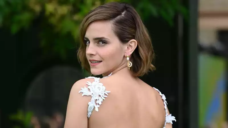 Emma Watson Instagrams epic tale of saving a mouse from a cat and dog.