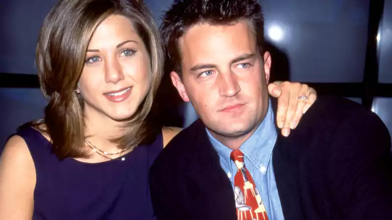 Matthew Perry Says He Was Once "Grateful" to Jennifer Aniston for Checking Him Out After 'Friends' Ended