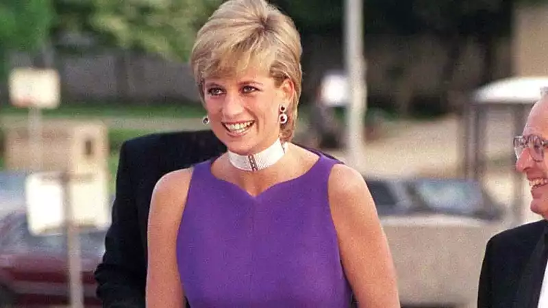 Add Princess Diana's childhood home, Althorpe House, to the list of (expensive) celebrity homes to rent