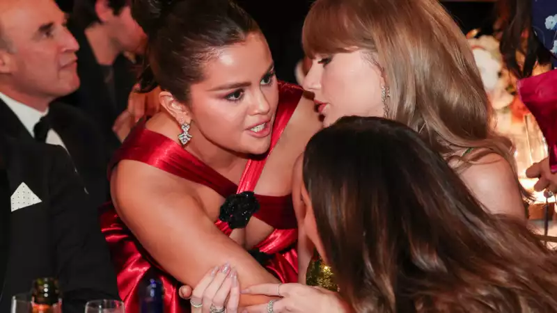 Selena Gomez Sets the Record Straight on What She Said to Taylor Swift at the Golden Globes