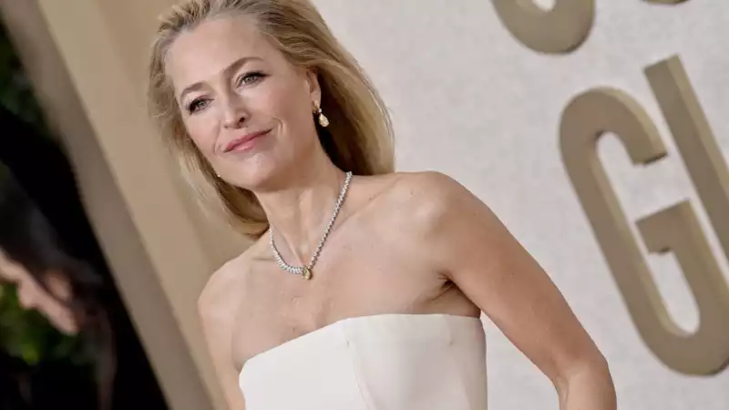 ICYMI, Gillian Anderson's Golden Globe dress was embroidered with outer skin.