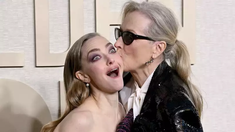 Amanda Seyfried reunites with "Mamma Mia! reunited with her co-star Meryl Streep of "Mamma Mia! What Happiness Do We Want to See?