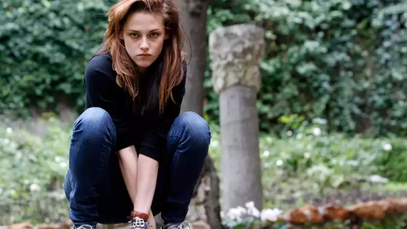 Kristen Stewart says "Twilight" is a "gay movie"