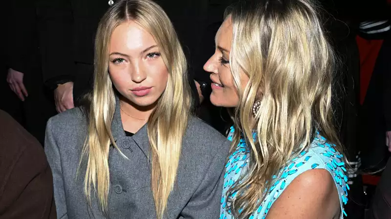 You must see the latest beauty moments of mother and daughter Kate Moss and Laila Moss.