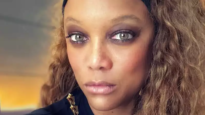 Tyra Banks just turned 50, but doesn't mind the "fine lines" on her face.