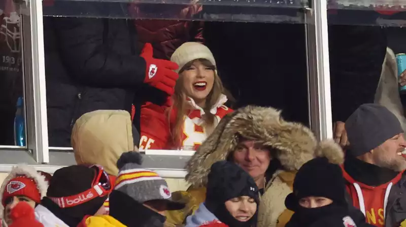 The Internet is criticizing men who are upset that Taylor Swift is enjoying an NFL game.